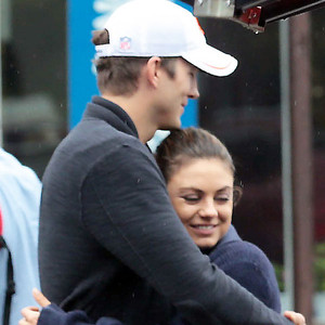 Ashton Kutcher, Mila Kunis Ashton Kutcher, Mila Kunis